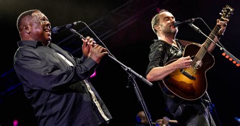 El Concierto Revelación de Vusi Mahlasela: Un Encuentro Musical Inolvidable en Barcelona!