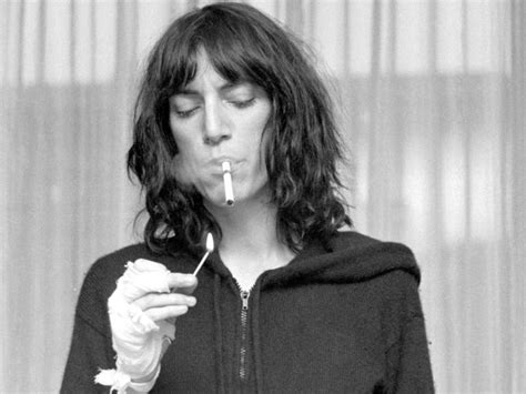 El Sorprendente Concierto de Patti Smith: ¡Poesía y Punk Rock en un Solo Espectáculo!