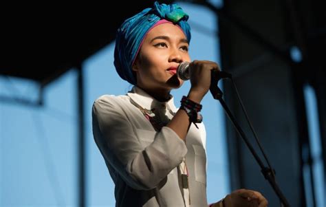 ¡El Concierto Acústico de Yuna: Un Viaje Sonoro A través del Alma Malaia!